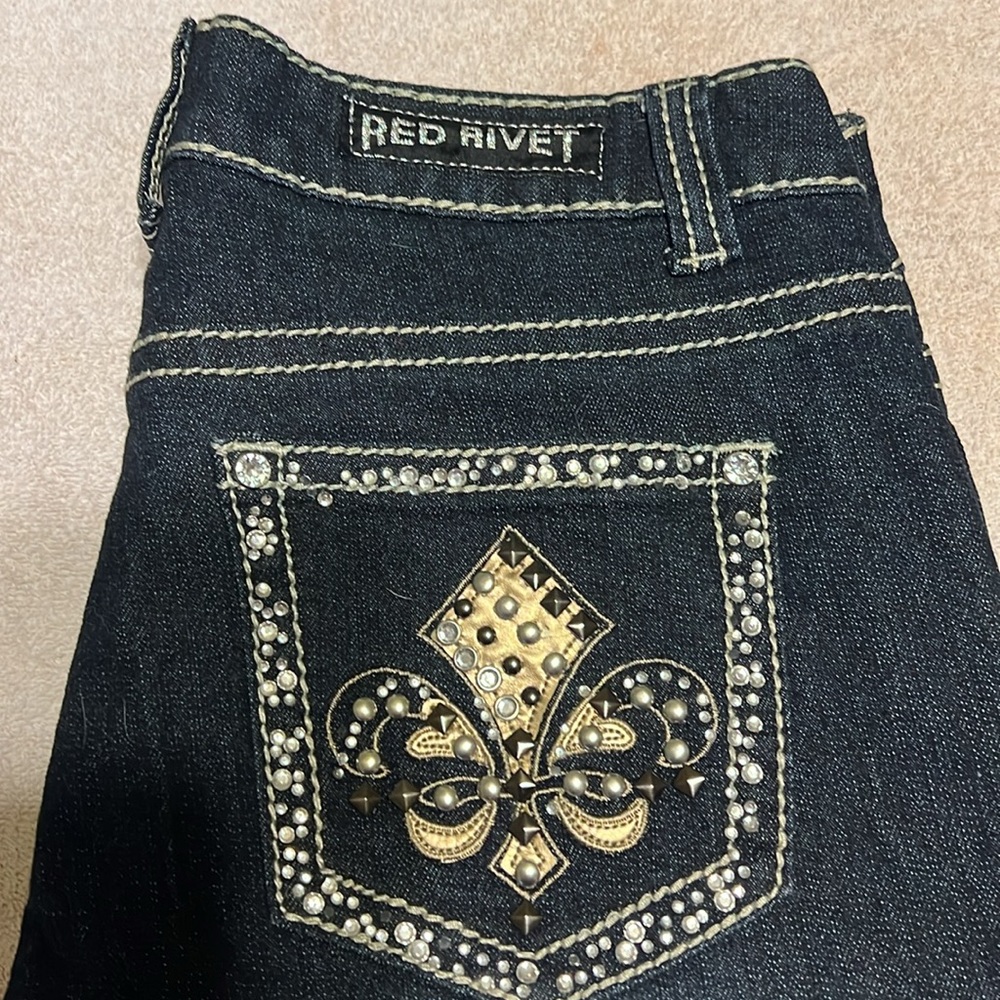 Red Rivet jeans - Picture 4 of 4